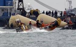 S Korea ferry disaster death toll passes 100 