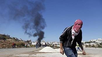 Israel detains 100 Palestinian Palestinians in E. Jerusalem