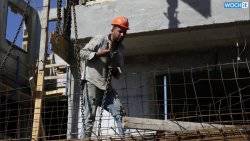 Israel begins demolishing homes over attacks 