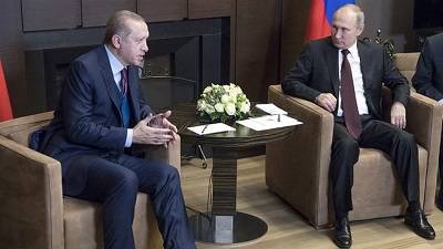 Erdogan calls on Russia, US to pull troops out of Syria