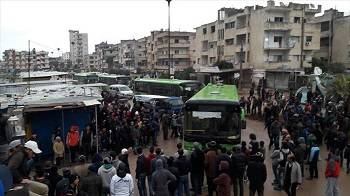  Syria: Hundreds leave Waer district in Homs