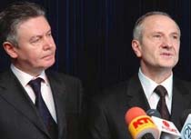 Serbs, Albanians Open Direct Talks on Kosovo