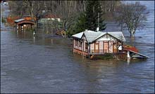 Hundreds Flee Europe Floods