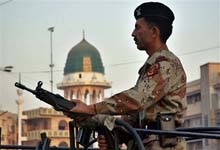 Scores killed in Pakistan air assault