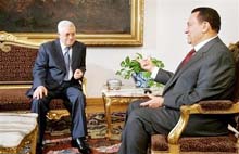 Mubarak meets Palestinian leader