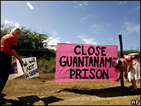 Peace activists target Guantanamo