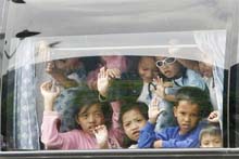 Children held in Manila bus siege 