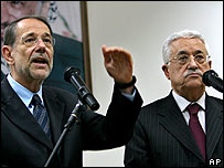 Abbas urges end to rocket attacks