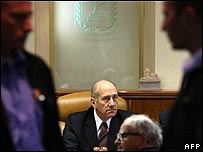 Olmert hosts Abbas in fresh talks 