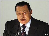 Egypt ruling party keeps Mubarak