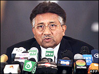 Musharraf calls for January poll 