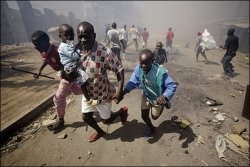 Tens of thousands flee Kenya violence as toll tops 300