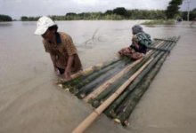 Indonesia hit by fresh floods