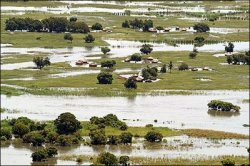 Floods displace thousands in southern Africa 