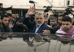 Hamas says it has foiled Fatah plot to kill leader