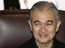  Abdullah sworn in as Malaysia PM   