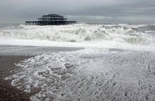 Storm batters France and UK   