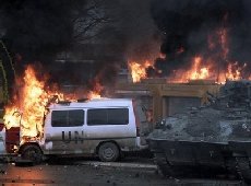 NATO holds line in tense north Kosova after riots 