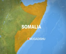 Restaurant hit in Somalia fighting   