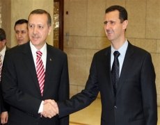 Turkey PM in Syria on peace mission   