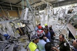 Gaza rocket hits Israeli mall   