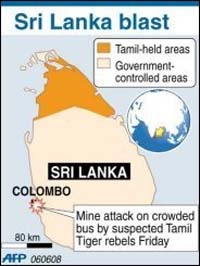 Tigers bomb Sri Lanka commuter buses, 23 dead: officials