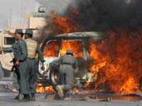 Car bomb targets Baghdad bus stop 