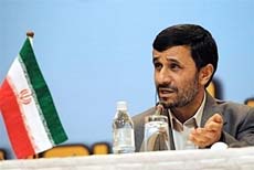 No bowing down, says Ahmadinejad 