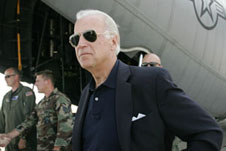 Biden named as Obama running mate 