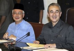 Malaysia PM to step down 