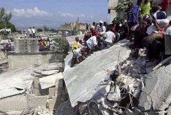 Scores die in Haiti school collapse 