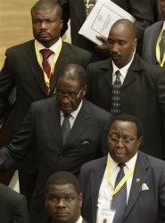 Southern African leaders start summit on Zimbabwe   