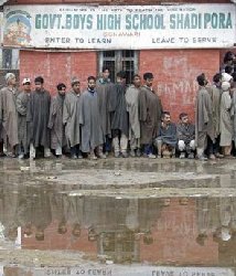 Kashmiris vote despite boycott call 