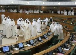 Kuwaiti government resigns 