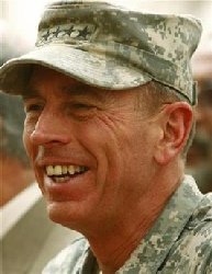 Petraeus on Afghan visit after supply routes deal