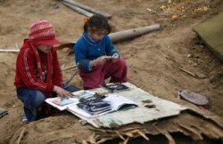 Gaza children return to school 