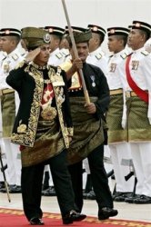 New Malaysian PM sworn in 