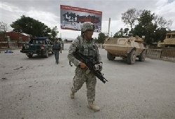 Disguised Taliban hit Afghan bases 