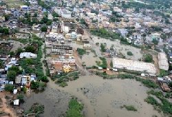 Millions homeless in India floods