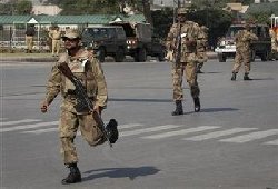 Pakistani security offices attacked 