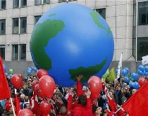 Climate protesters march in London 