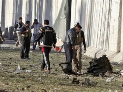 Three blasts rock central Baghdad 