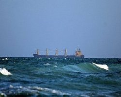 Somali pirates hijack Libyan ship 