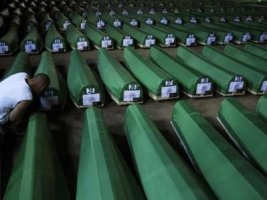 Bosnia marks Srebrenica massacre 