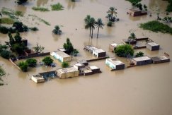 Pakistan floods trigger mass exodus 