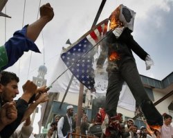 Afghan protesters dead as Noble Quran abused in US