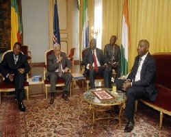 Gbagbo defiant at African ultimatum 