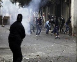 Algeria protests turn violent 