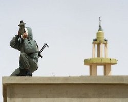 Libyan revolution forces regain ground near Brega 