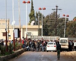 Syrian security forces attack village 